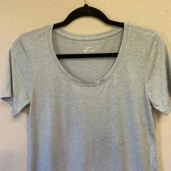 NIKE Dri-Fit Women’s Scoop Neck T-Shirt - Picture 2 of 6